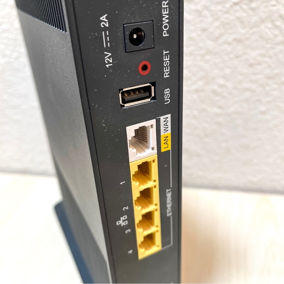 Modem Wifi Router Actiontec. Model C3000A 802.11n & 802.11.ac. WPA2-AES - Picture 6 of 10